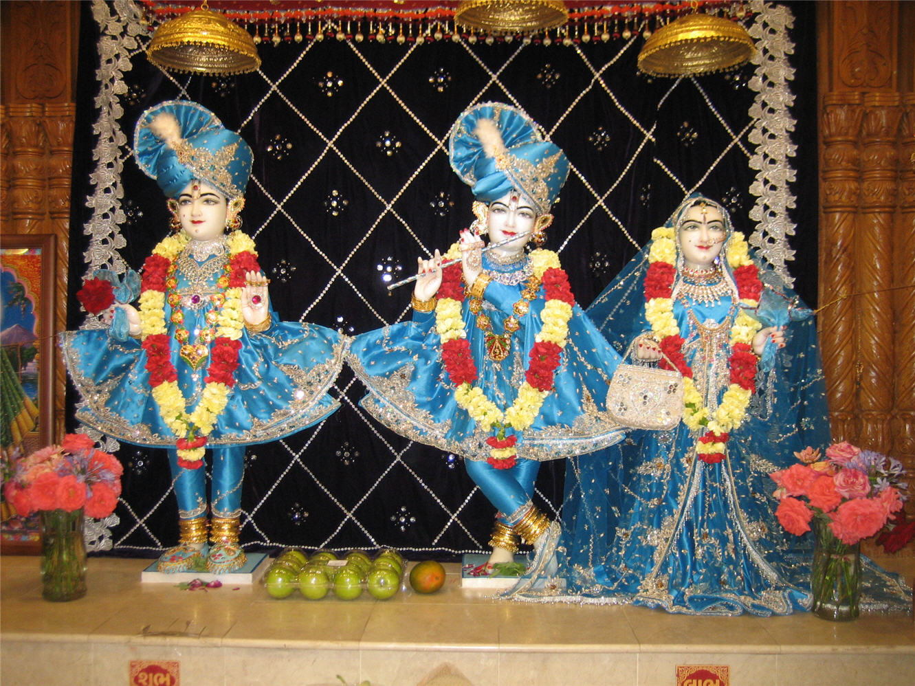 17-Hindola Utsav